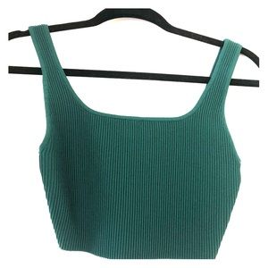 Aritzia Babaton ribbed crop tank (small)